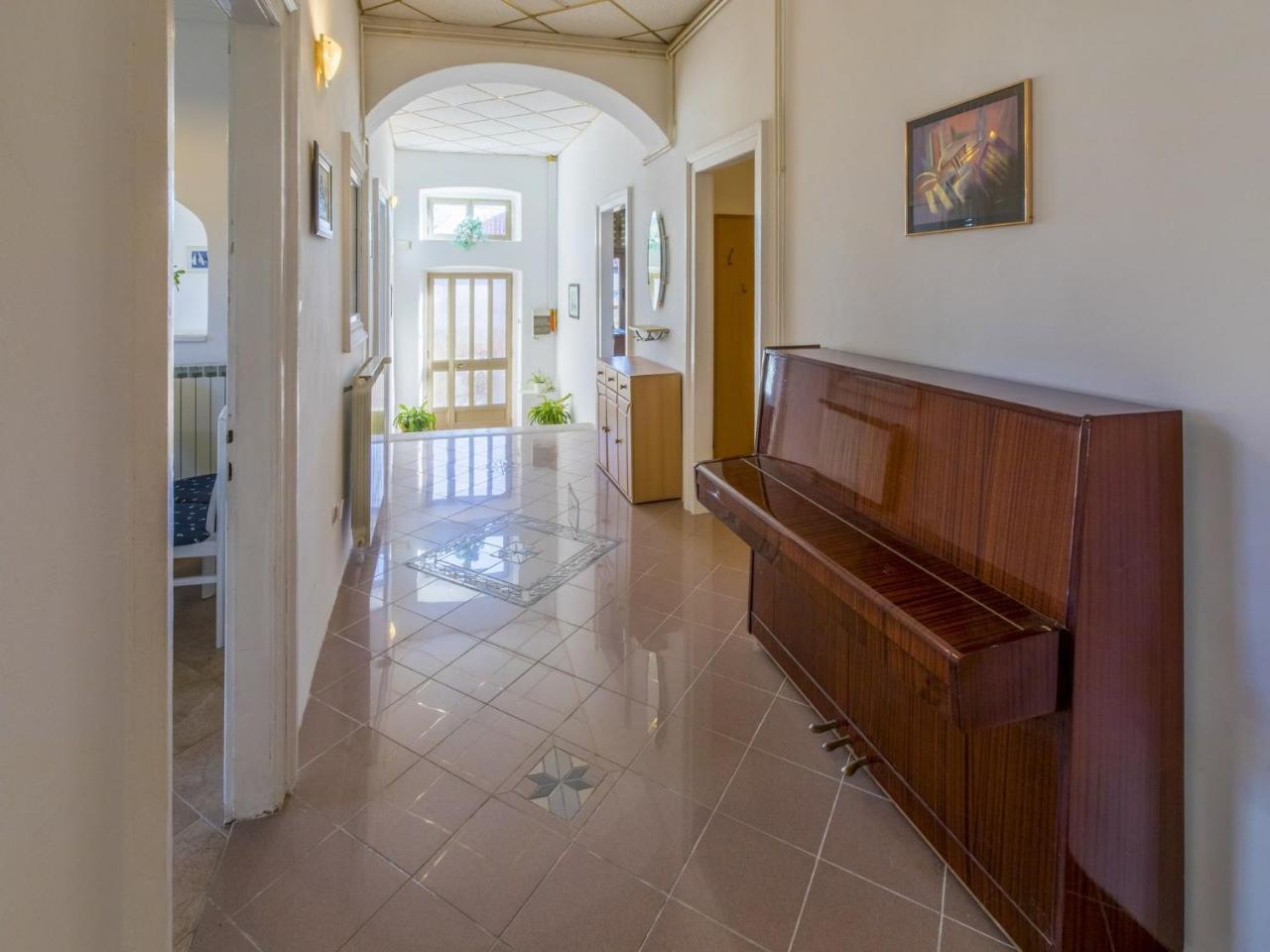 Apartment Piano ツリクヴェニツァ エクステリア 写真